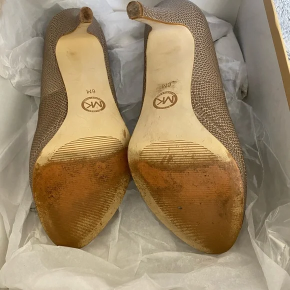 Michael Kors York Platform Heels Dark Dune Size 6 - Picture 9 of 9